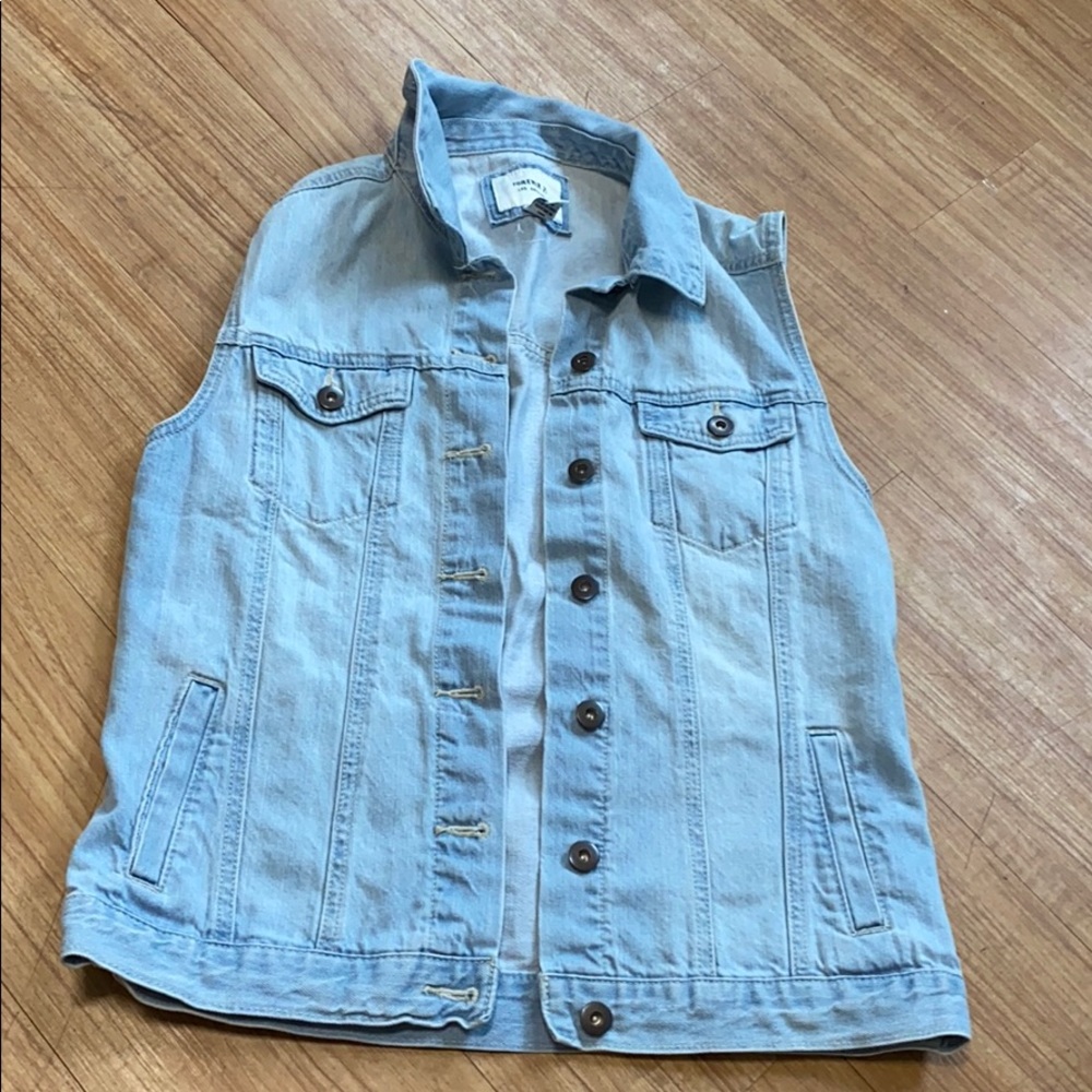 😸Denim vest
